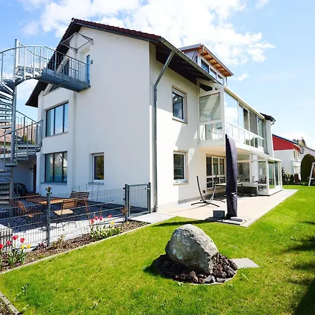 Ruhige Naehe Des Zentrums Apartment *